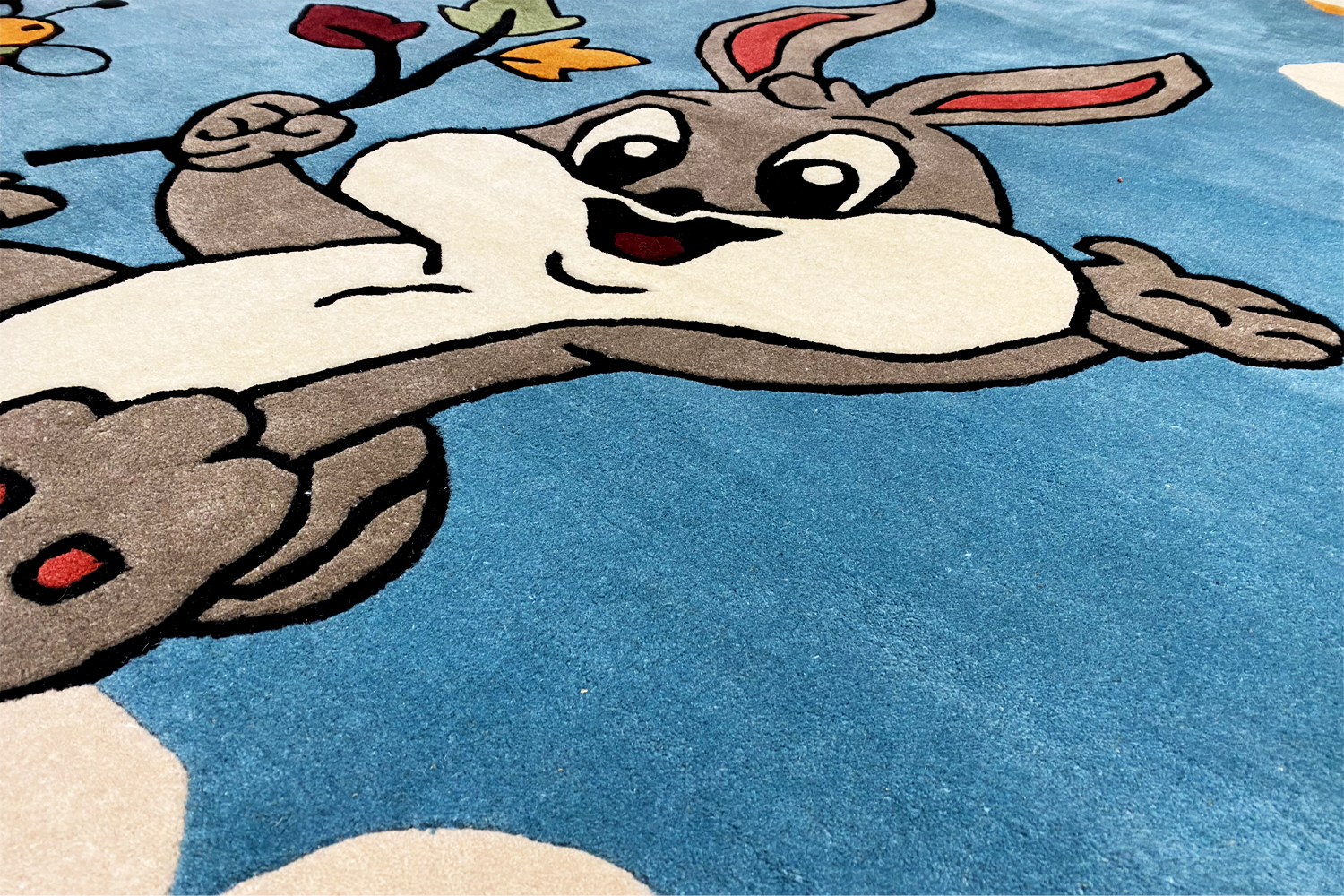 Sonnige Tage - Handgetufteter Kinderteppich mit Hase & Biene, 170x240cm (5.6x7.9 ft) - German Carpet Shop