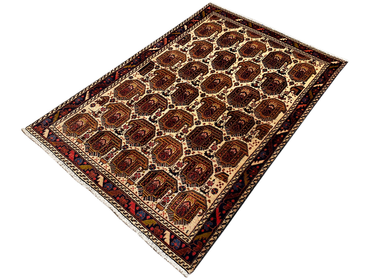 Shahre-Babak-tapijt 154x105 cm met geometrisch tegelpatroon in rood, blauw en beige