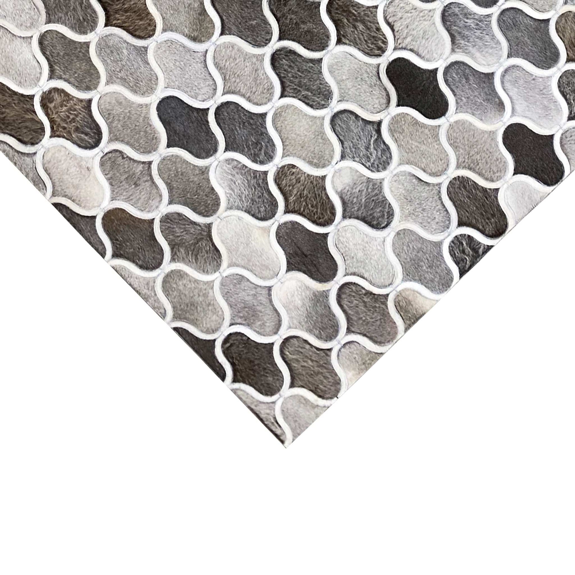 Geometrischer Kalbslederteppich 243x153 cm - Gittermuster - German Carpet Shop