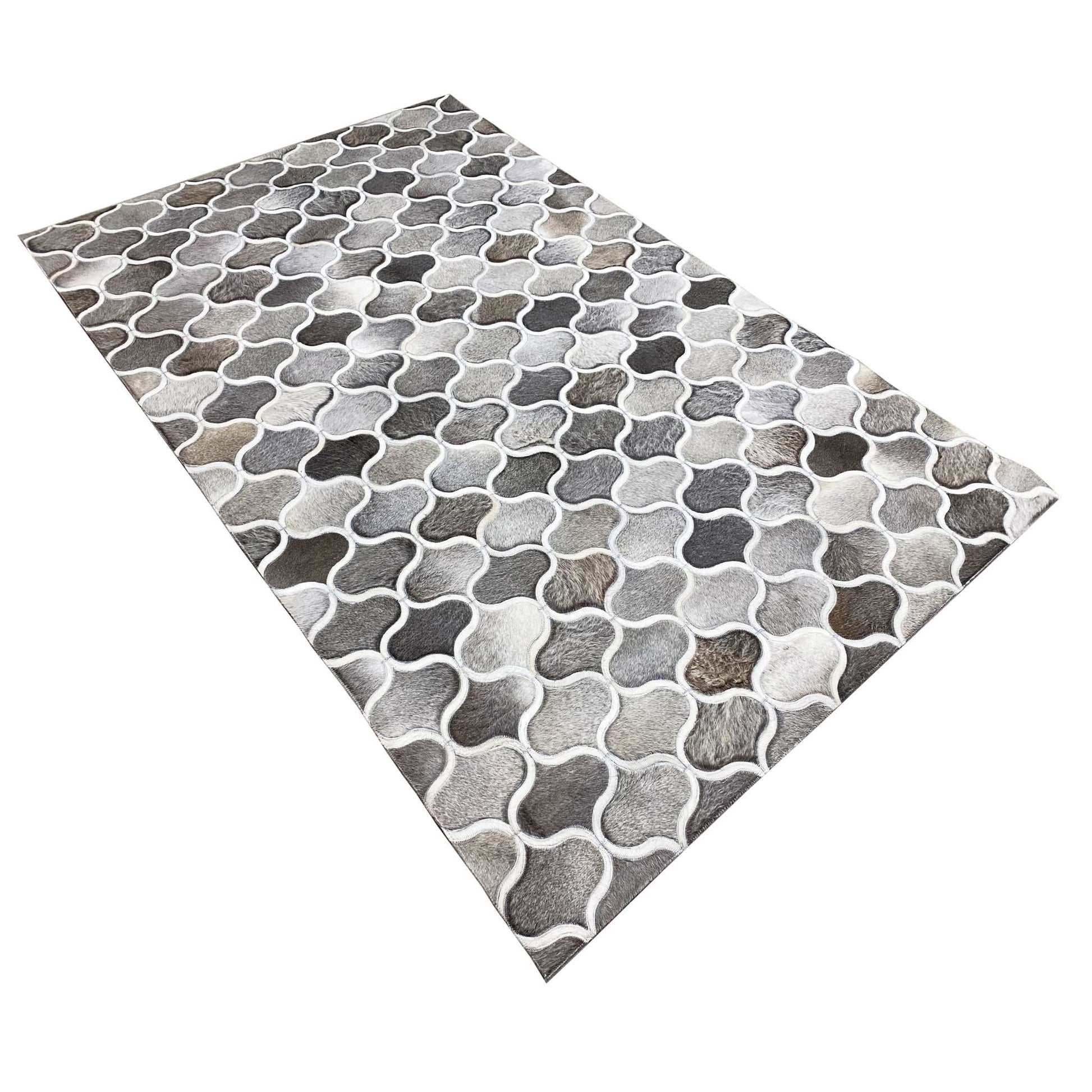 Geometrischer Kalbslederteppich 243x153 cm - Gittermuster - German Carpet Shop