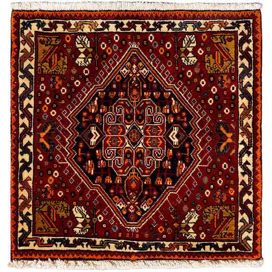 Poshti-tapijt 60x60 cm, rood patroon met oranje rand en franjes