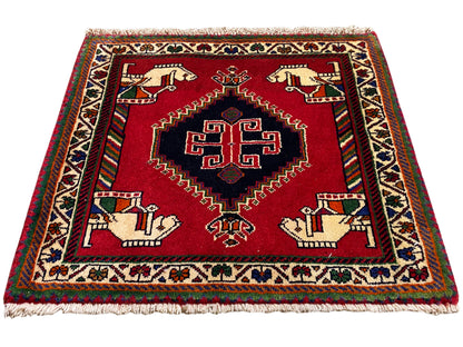 Poshti-tapijt 58x68 cm, rood tapijt met medaillon, sierboord en handen