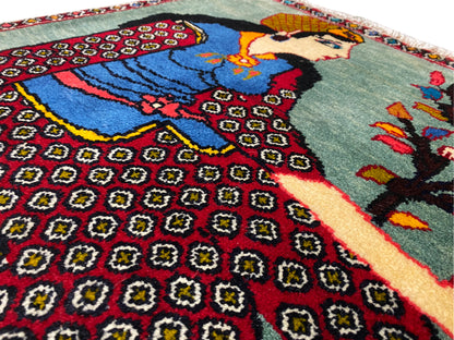 Poshti-vloerkleed 68x63 cm Details: smalle stroken met kleine patronen, figuratief motief, rand met sierrand, franjes