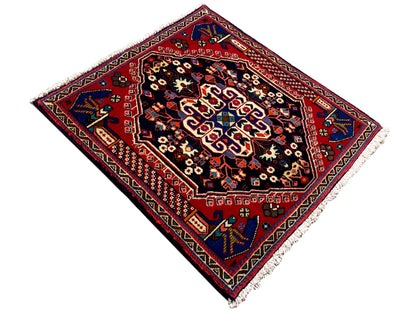 Poshti-tapijt 66x63 cm, donkerblauw veld, rode rand en florale ornamenten