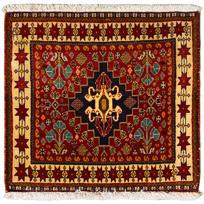 Poshti-tapijt, 60x58 cm, rood patroon met zwart medaillon en franjes
