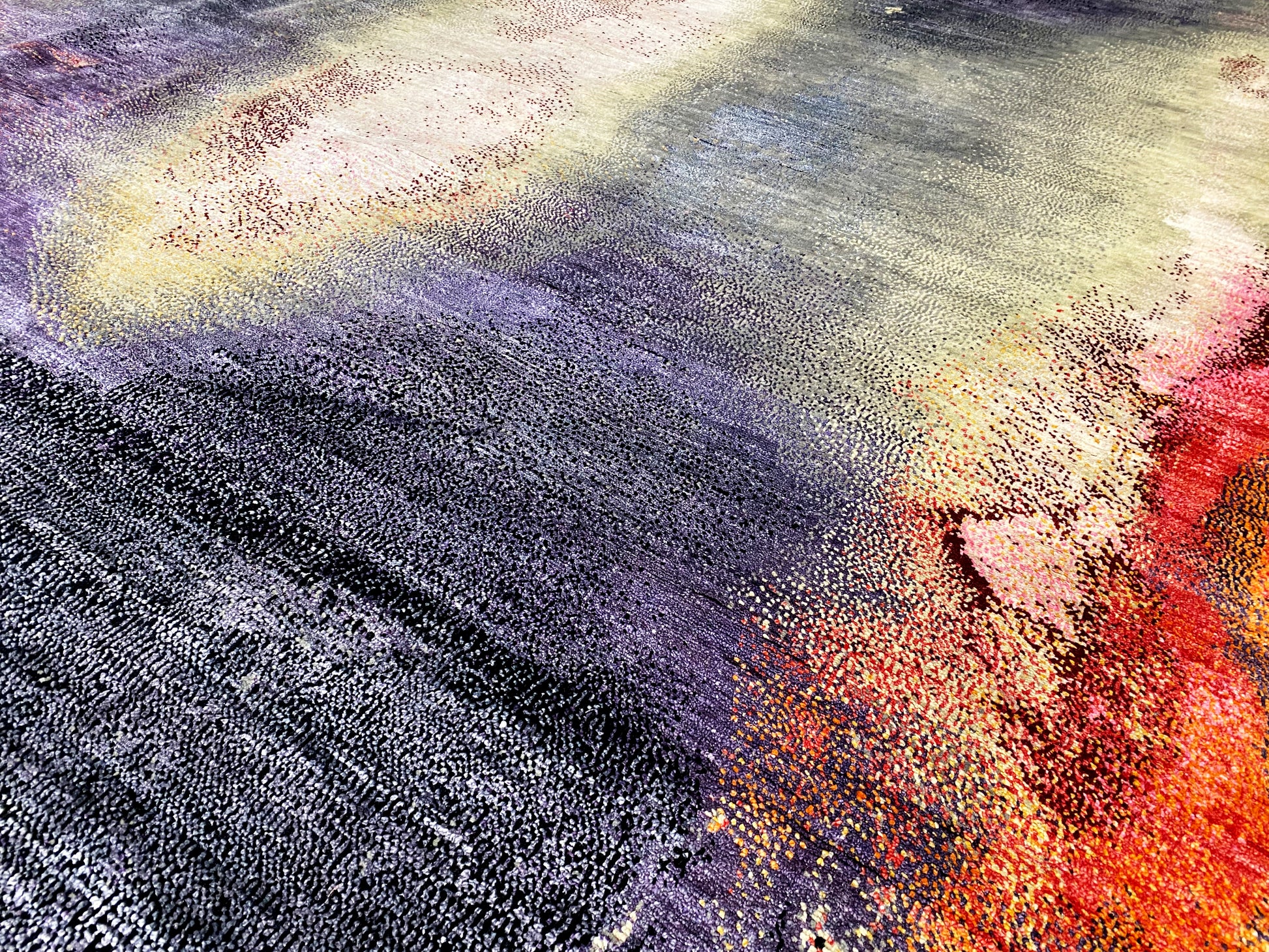 Abstrakter Premium Teppich für modernes Interieur