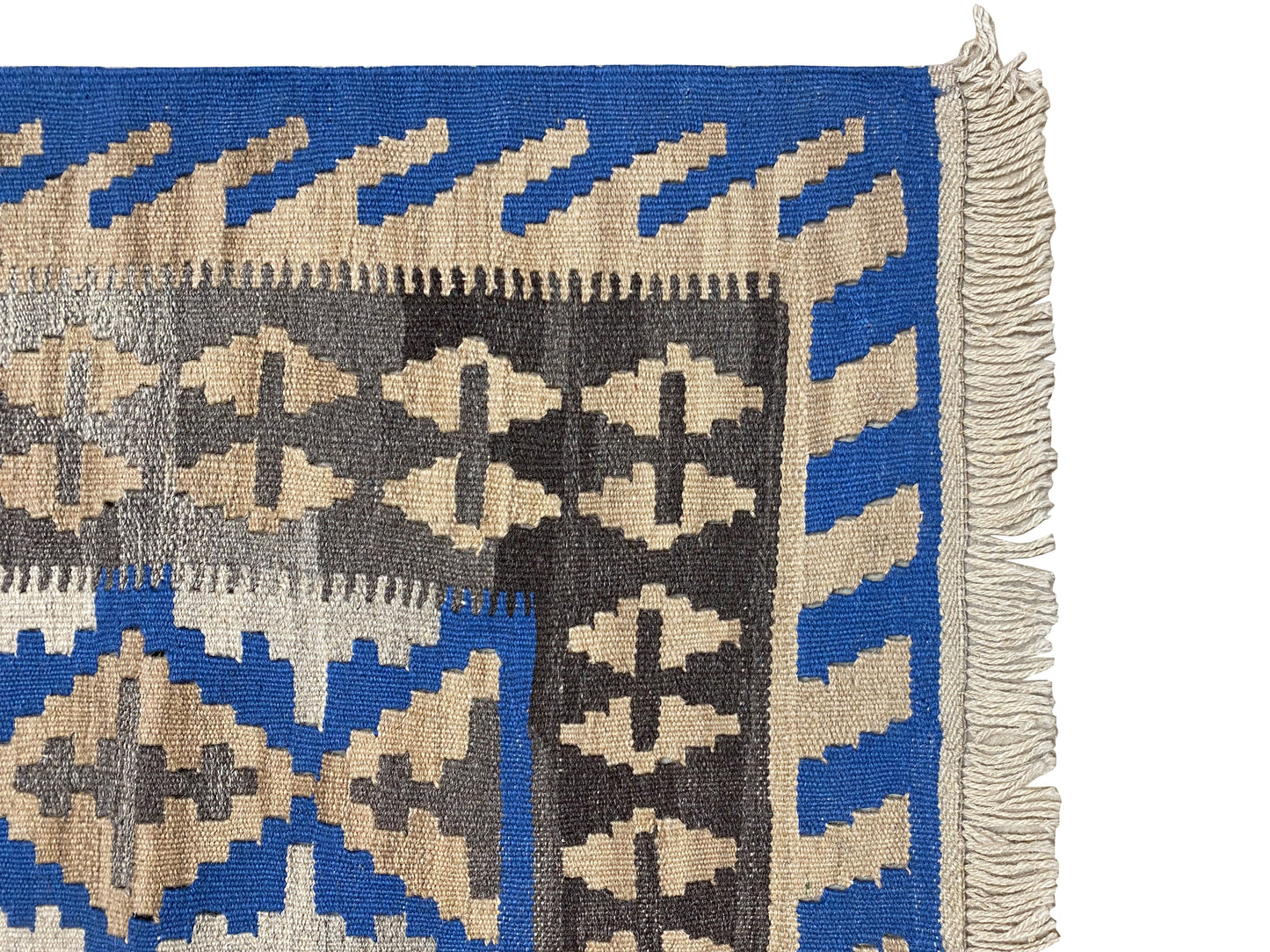 Vintage Kelim Qashqai Teppich aus ungefärbter Wolle für Wohnzimmer und Flur