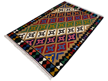 Boho Ethno Kelim Teppich beige mit traditionellen Qashqai Mustern